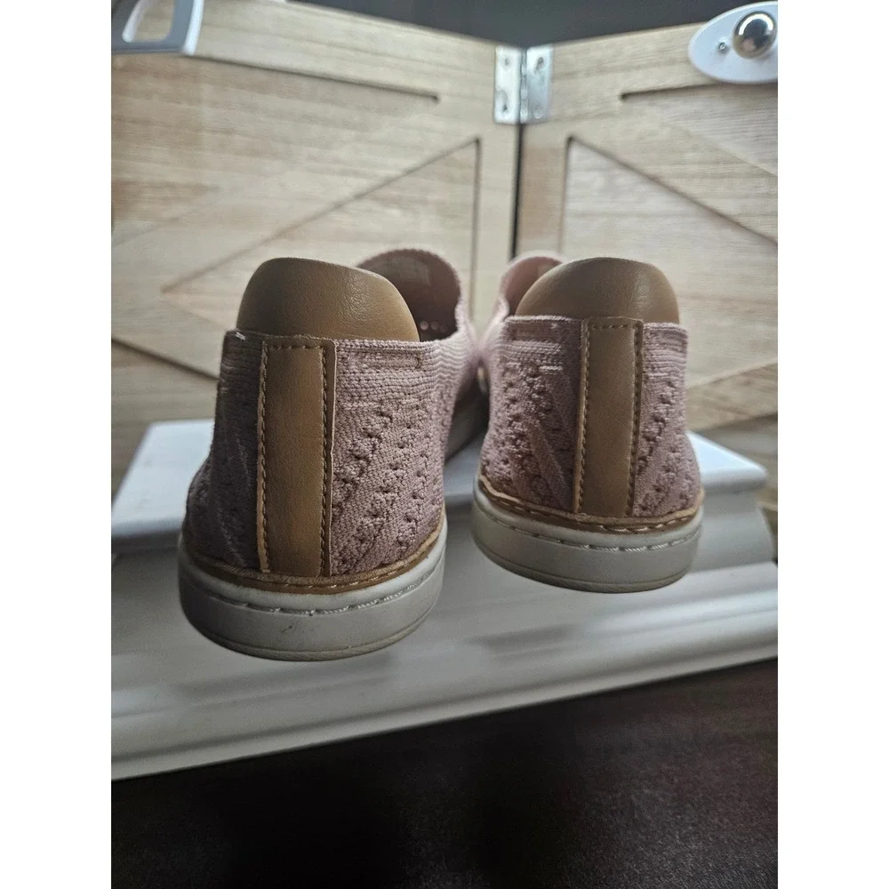 UGG‎ Slip On Sneaker Wmn 8 Pink Sammy Perforated Knit Loafers #602